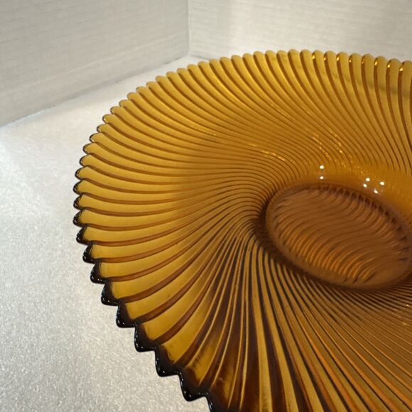 Vintage Amber Glass Centerpiece Large Bowl Swirl Pattern Sawtooth Edge France - Picture 8 of 9